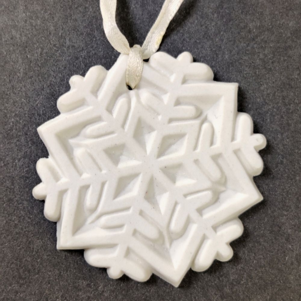 🎅 Margaret Furlong Ornament 1989 Winter Jewel Snowflake Porcelain Ceramic